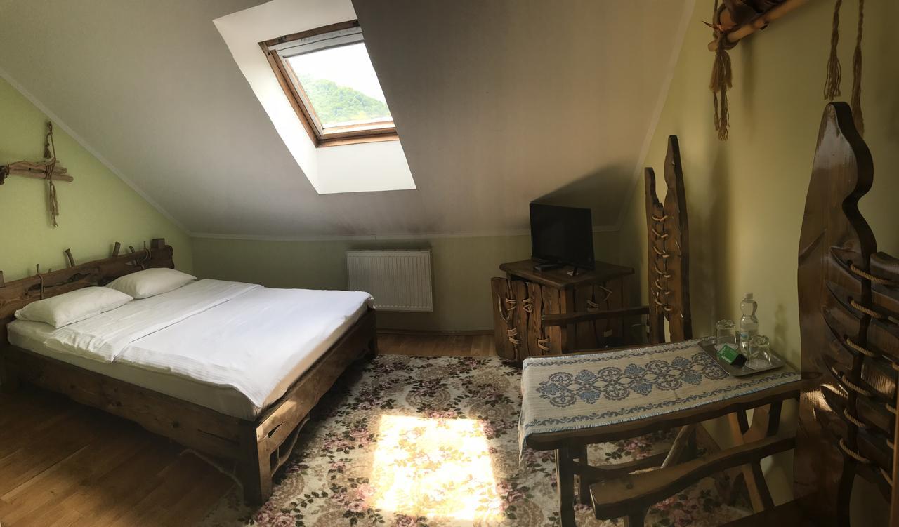 Complex Vivcharyk Hotel Сколе Екстериор снимка