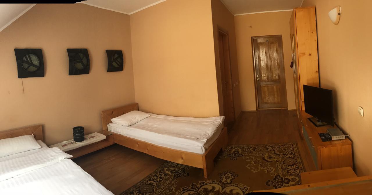 Complex Vivcharyk Hotel Сколе Екстериор снимка